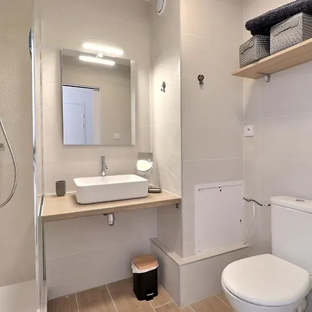 La Douce Parenthese - With Garage - 4th Appartement *